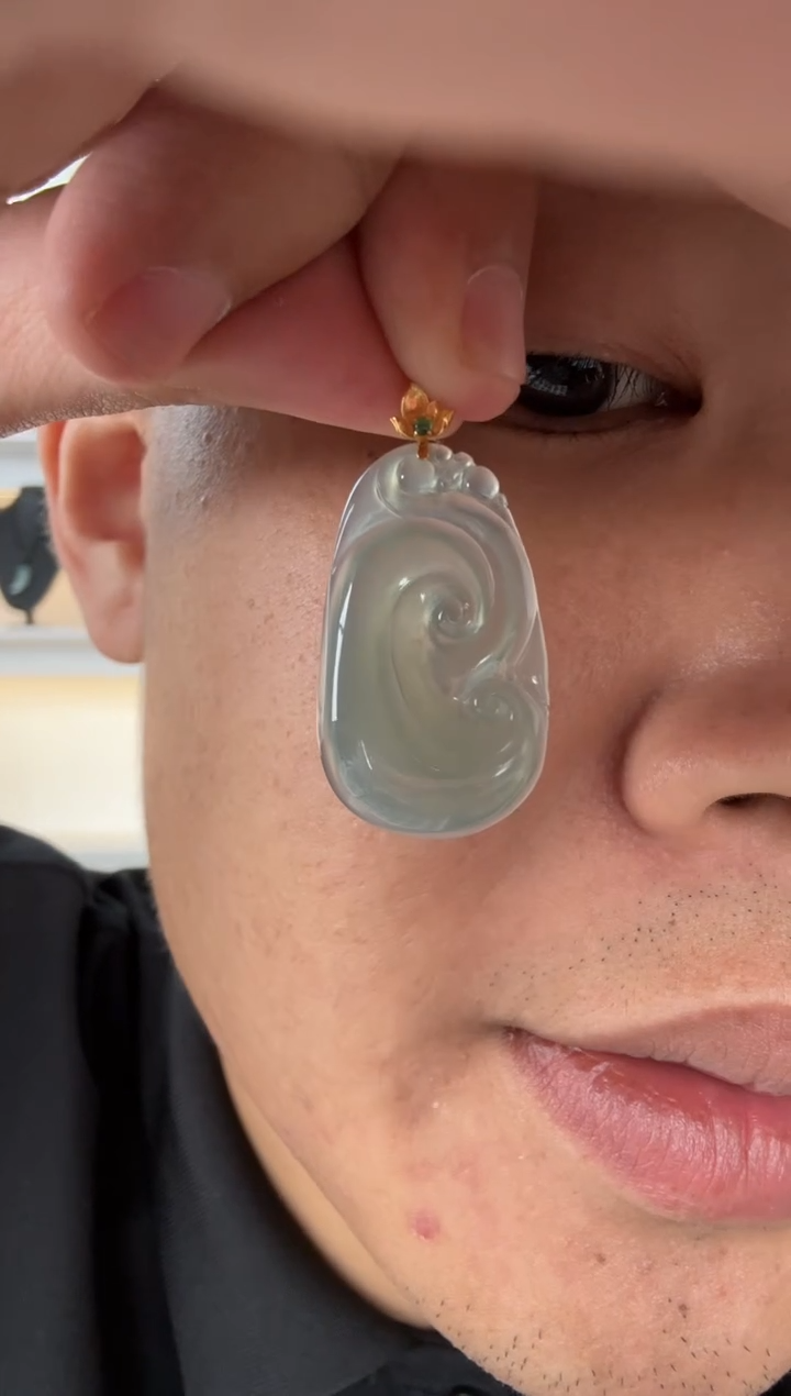 翡翠18K金镶嵌颈饰天然翡翠A货孤品一件