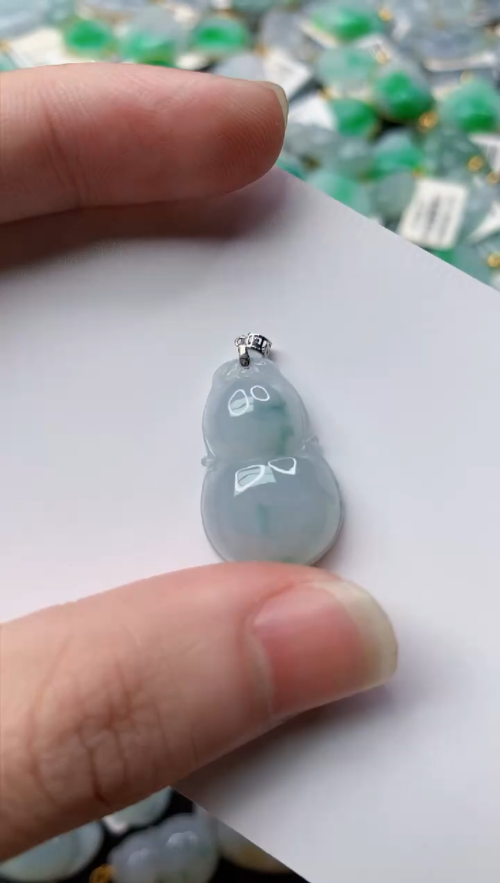 【闪购商品】翡翠颈饰18K金镶嵌94........