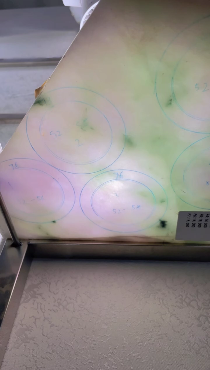 未镶嵌定制翡翠翡翠