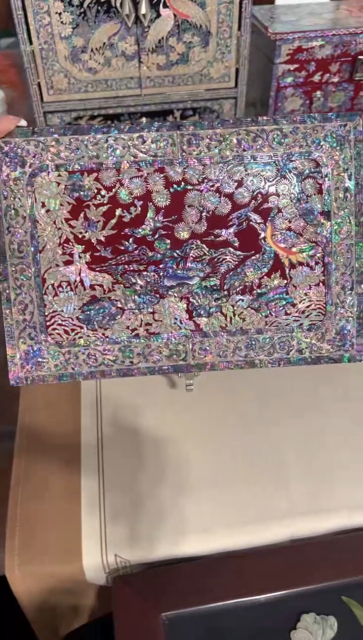 【闪购商品】鱼锁绒布底·弘贝雅螺钿漆器文化馆