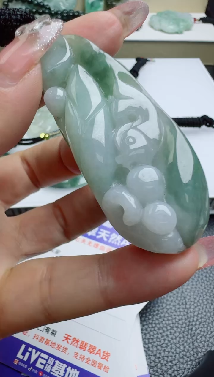 【闪购商品】翡翠吊坠(不含链)未镶嵌11111111