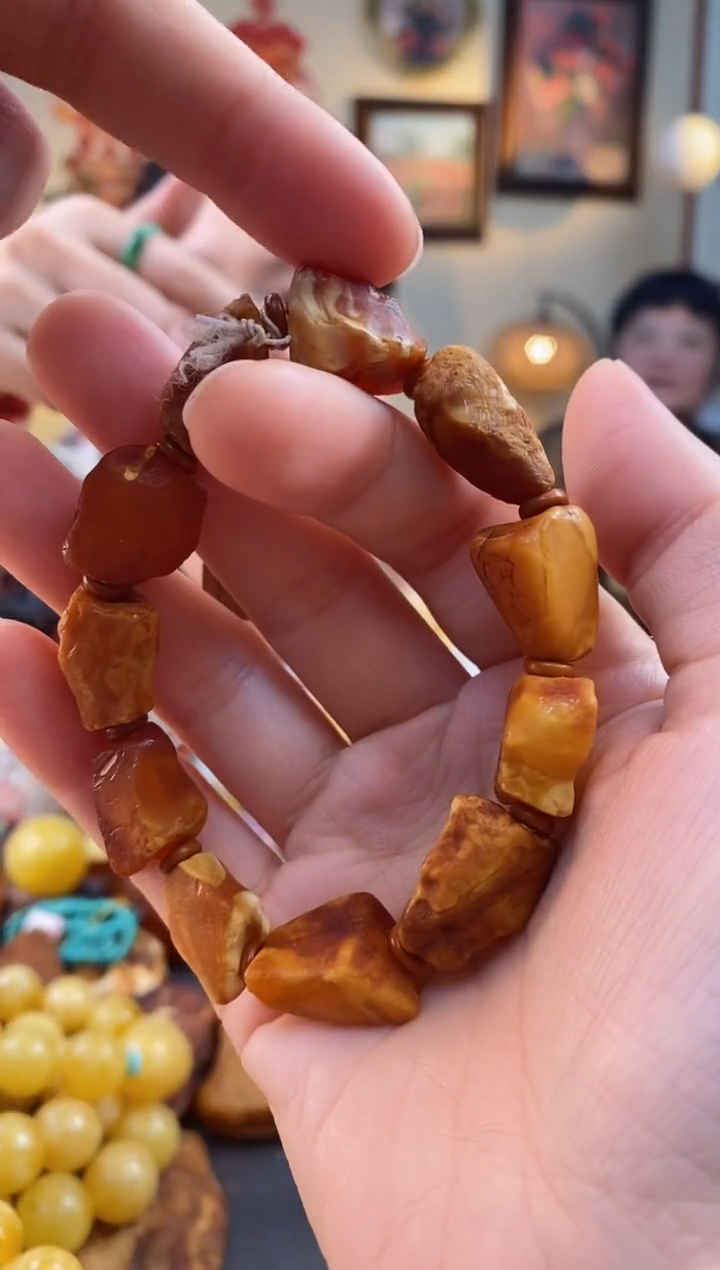 【闪购商品】琥珀手串未镶嵌手串