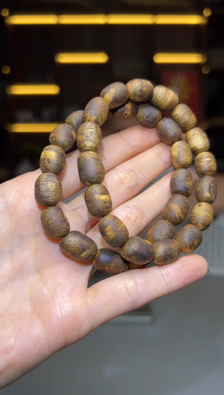 沉香碎屑沉香711号红骨1.0留疤配碎屑香粉多样性发一8