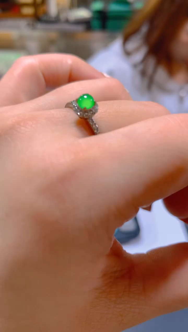 未镶嵌戒指翡翠多样性发一