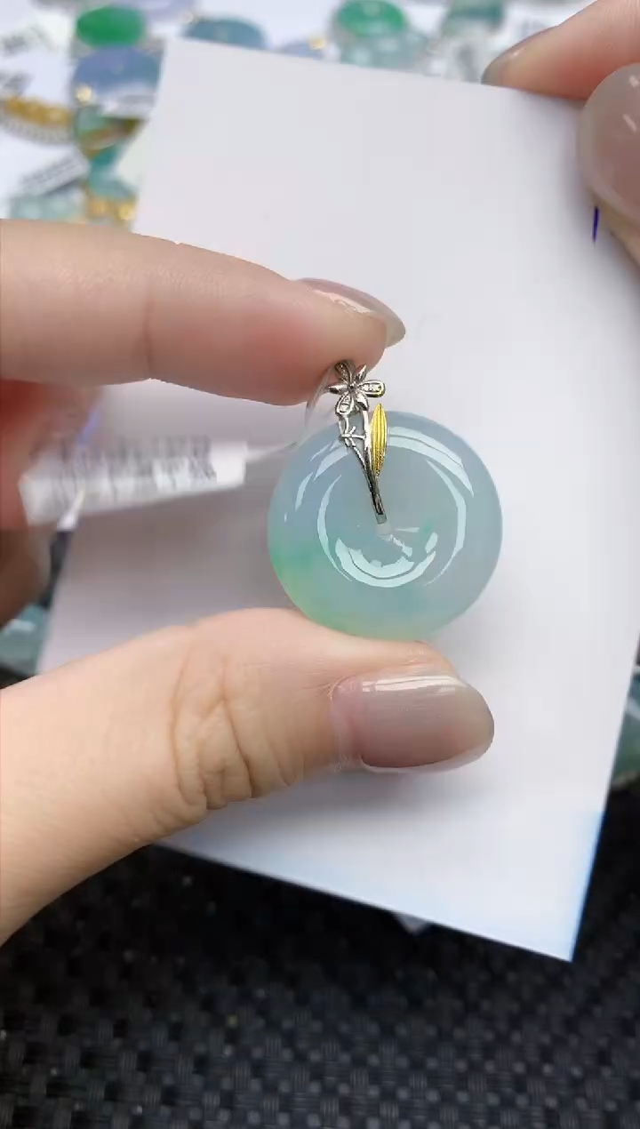 【闪购商品】翡翠颈饰18K金镶嵌天然翡翠A货