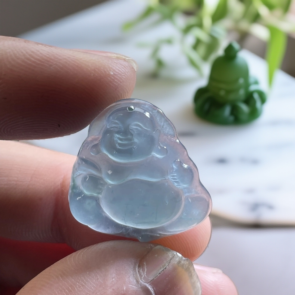 天然翡翠A货冰佛公尺寸约24-22-5mm