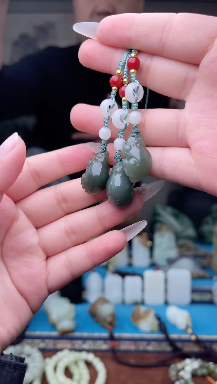 【闪购商品】和田玉未镶嵌挂件1多样性发 拍一发一