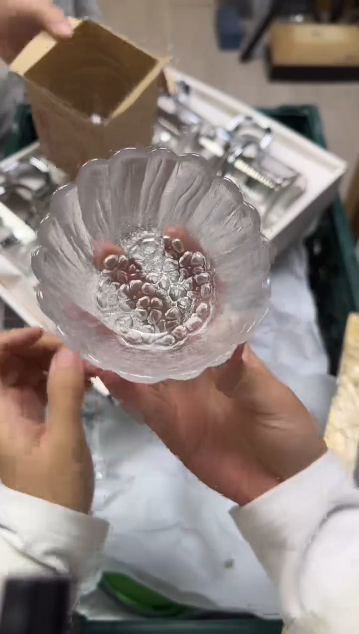 手工艺品玻璃小**?415