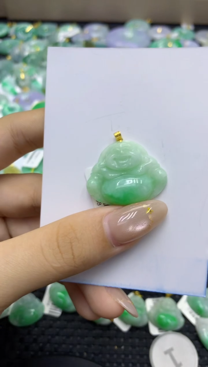 颈饰18K金镶嵌翡翠天然缅甸翡翠A货