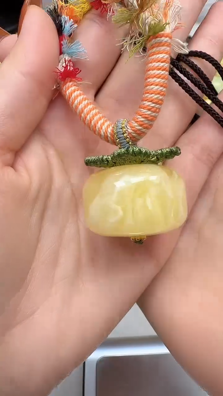 裸石琥珀未镶嵌如图