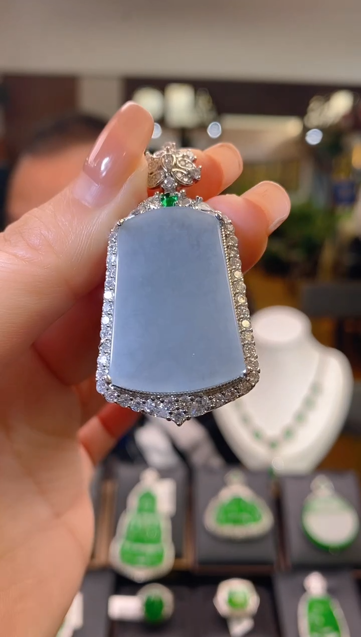 【闪购商品】翡翠吊坠(不含链)未镶嵌翡翠吊坠