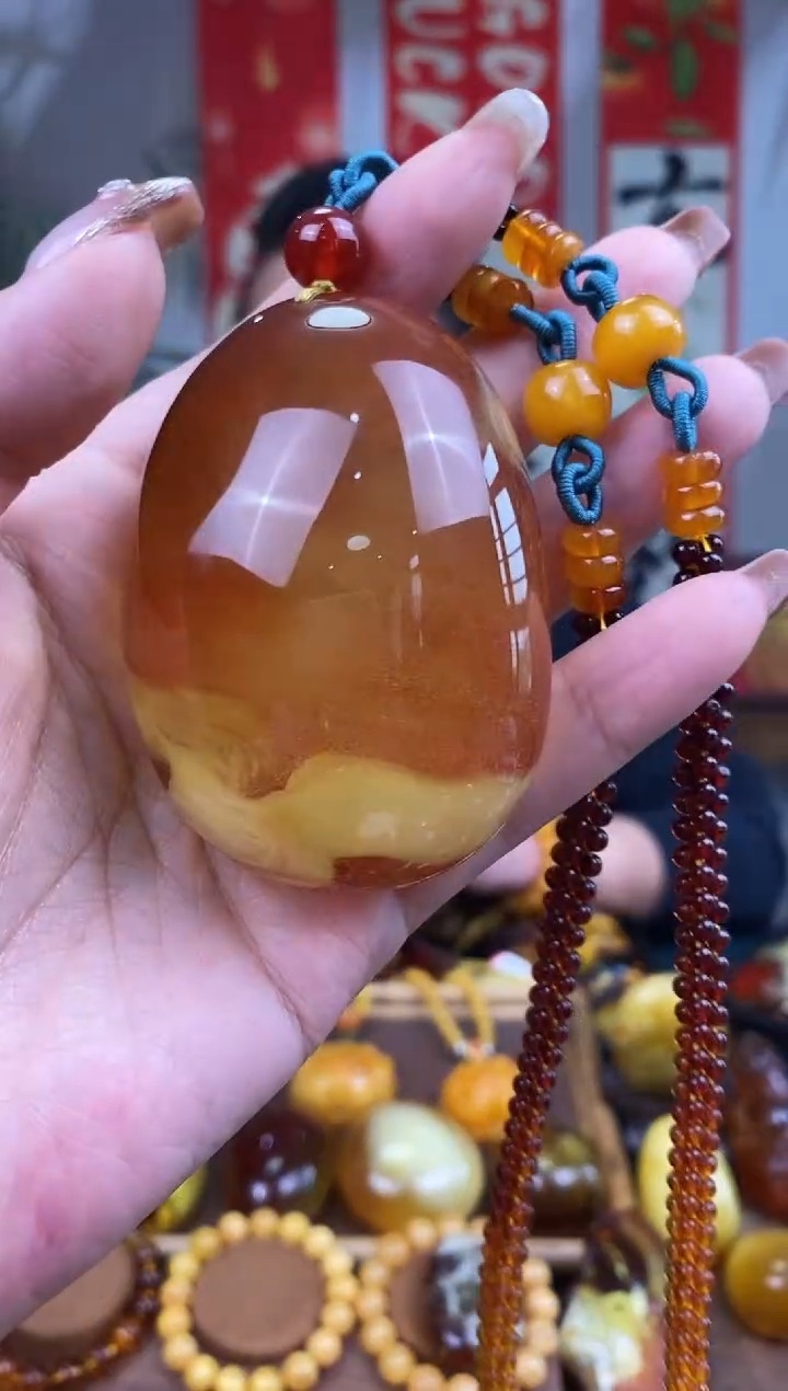 【闪购商品】琥珀裸石未镶嵌基地发货 一物一证 顺丰包邮