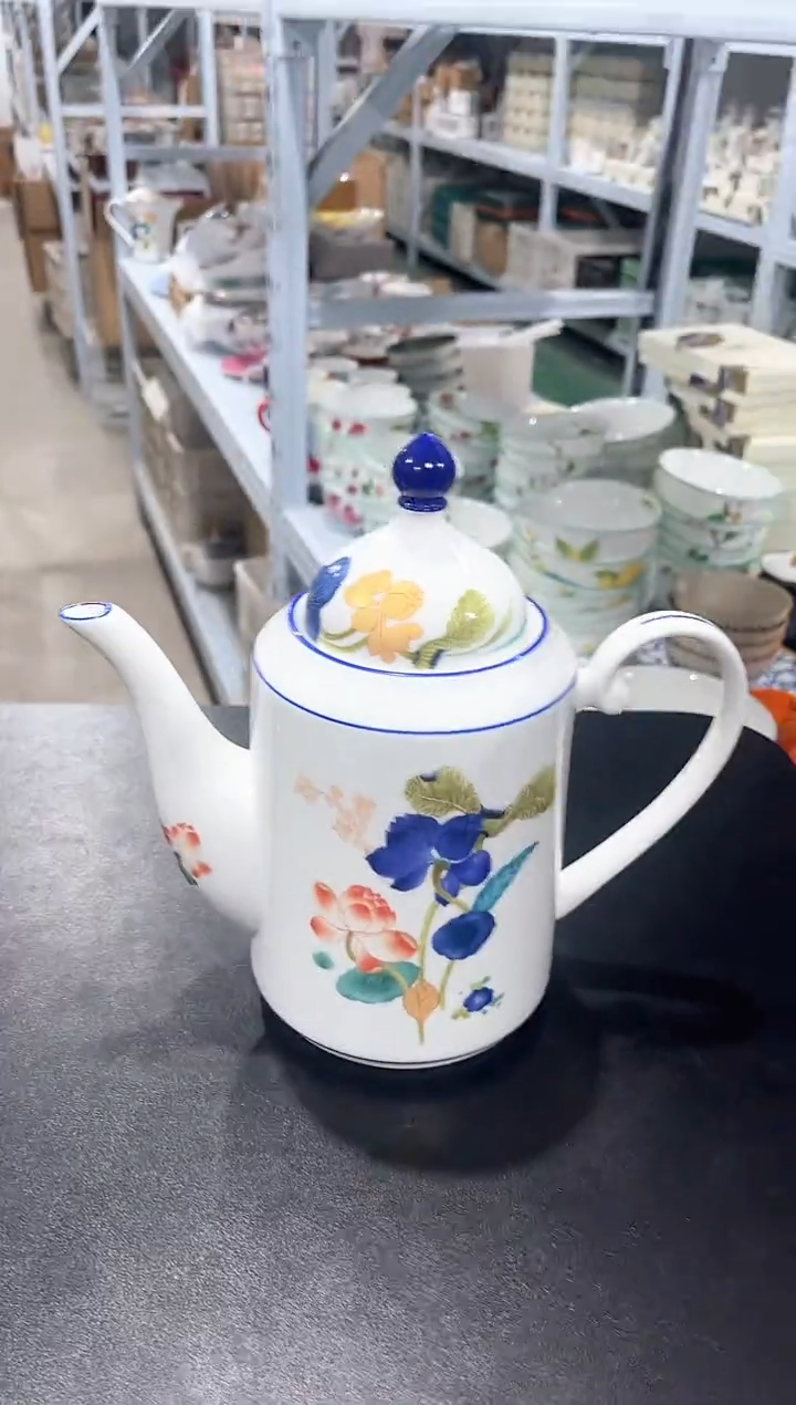 杯子骨瓷（简装）荷花壶一个