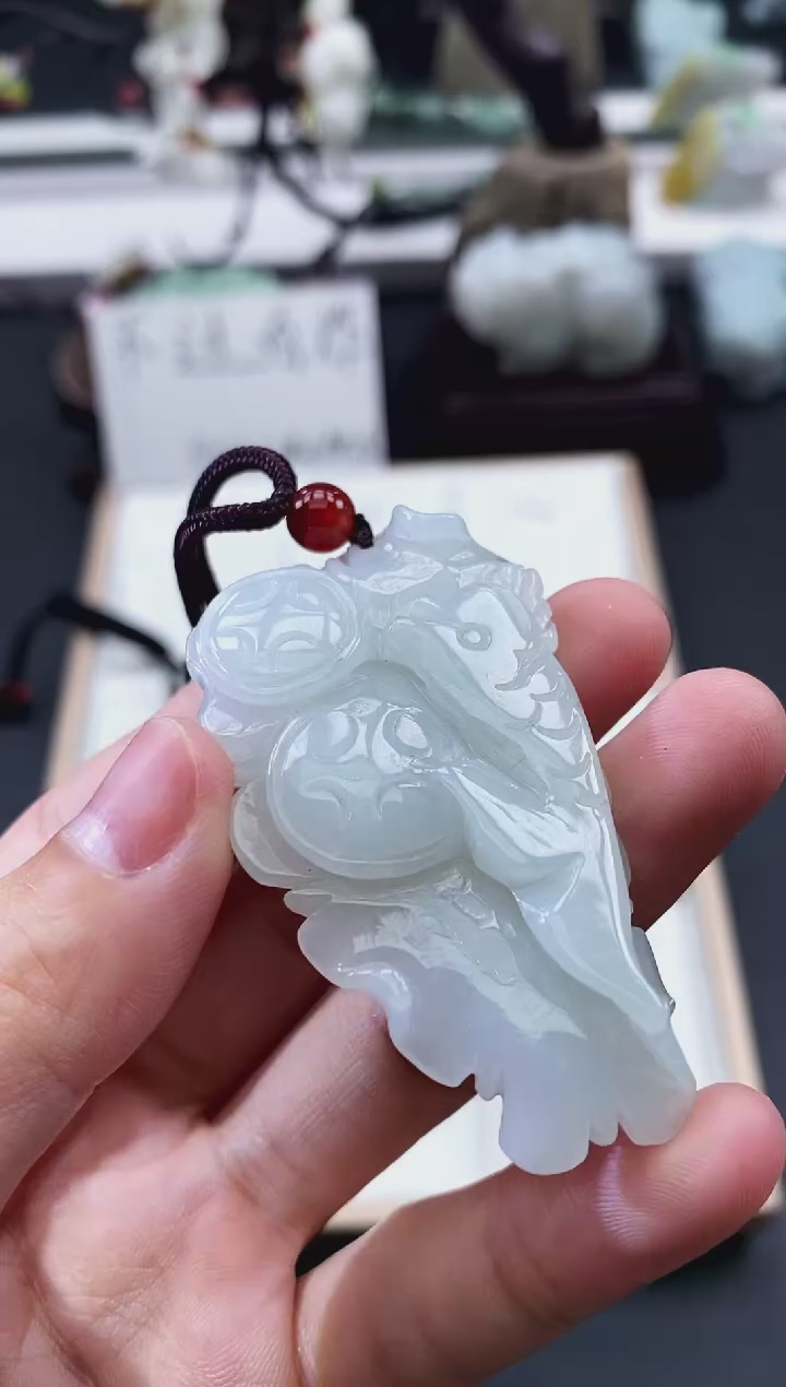 翡翠未镶嵌颈饰天然缅甸A货翡翠