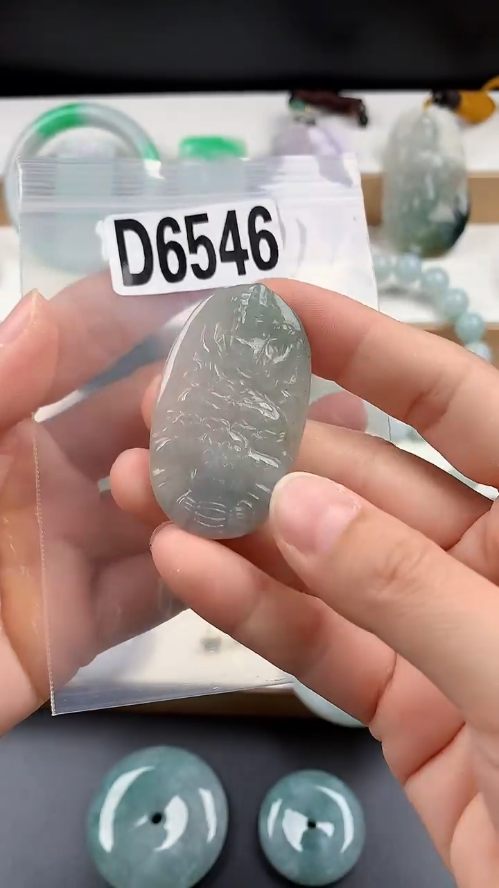 颈饰未镶嵌翡翠天然翡翠吊坠挂件