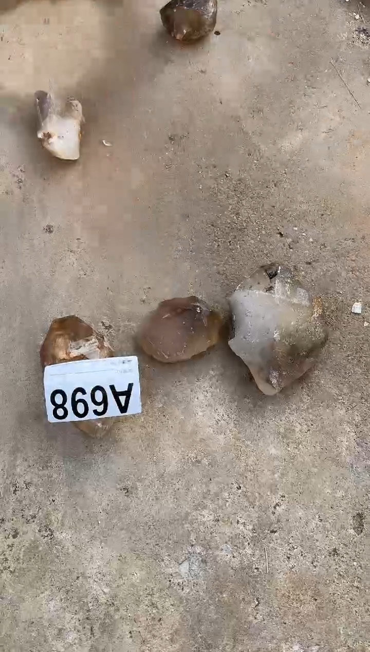 【闪购商品】水晶摆件未镶嵌茶水晶多样性发一个698