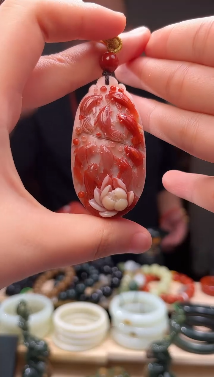 颈饰未镶嵌南红玛瑙吊坠1