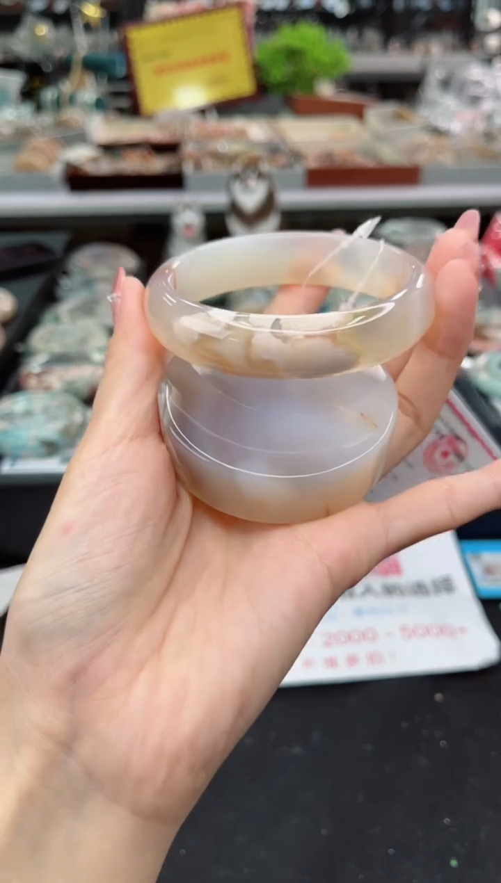 【闪购商品】石英质玉手镯未镶嵌62圈口（赠品镯心）3448158
