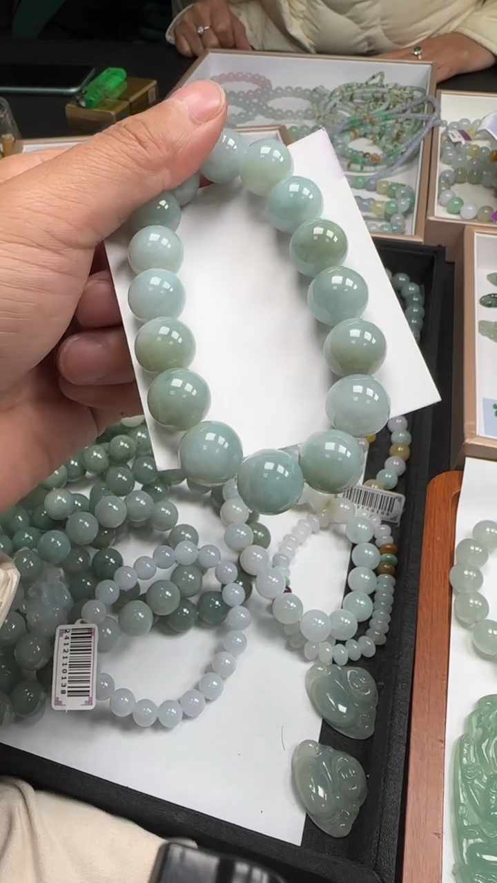 【闪购商品】翡翠颈饰未镶嵌手串