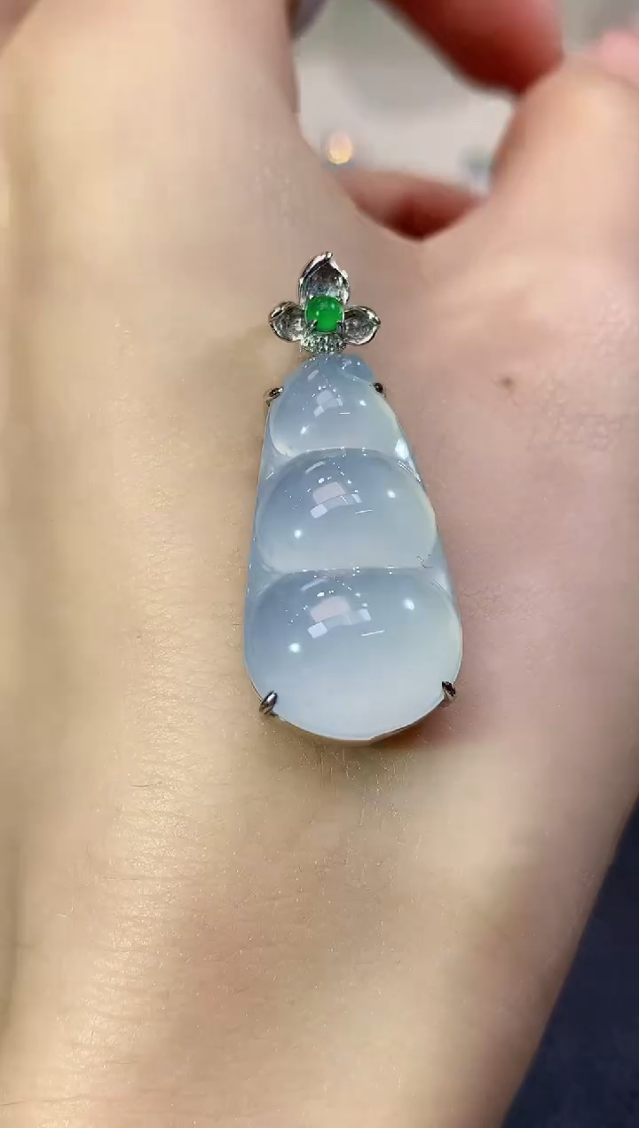 吊坠(不含链)18K金镶嵌翡翠A35