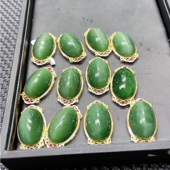 【老郑家】18k金和田玉蛋面吊坠 多样性发1件 不带链   1789