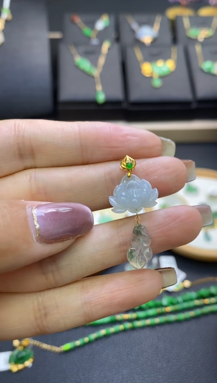 翡翠18K金镶嵌颈饰净货12168