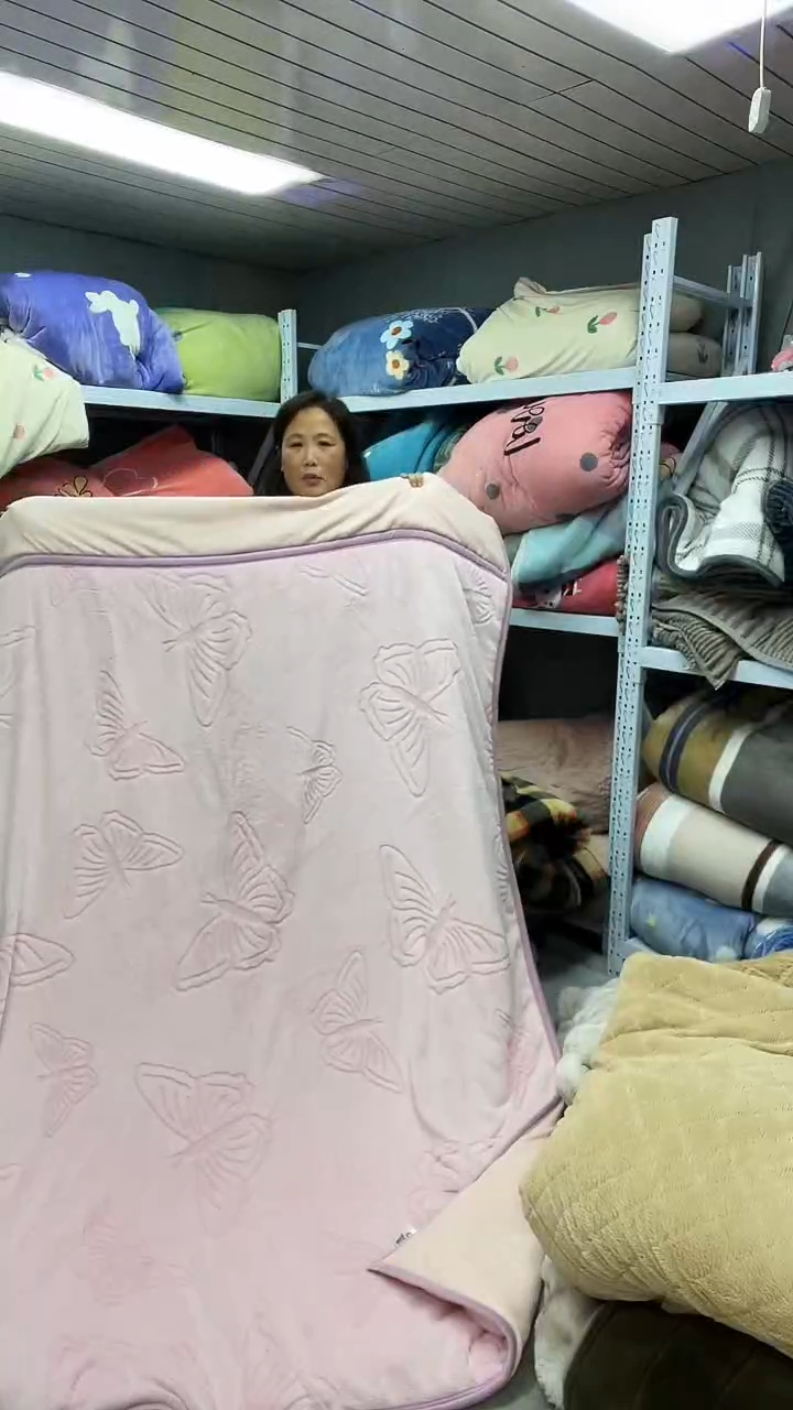 牛奶绒150+200被子