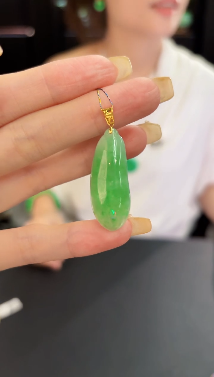 翡翠18K金镶嵌颈饰苗***o 缅料A货/支持复检/一件