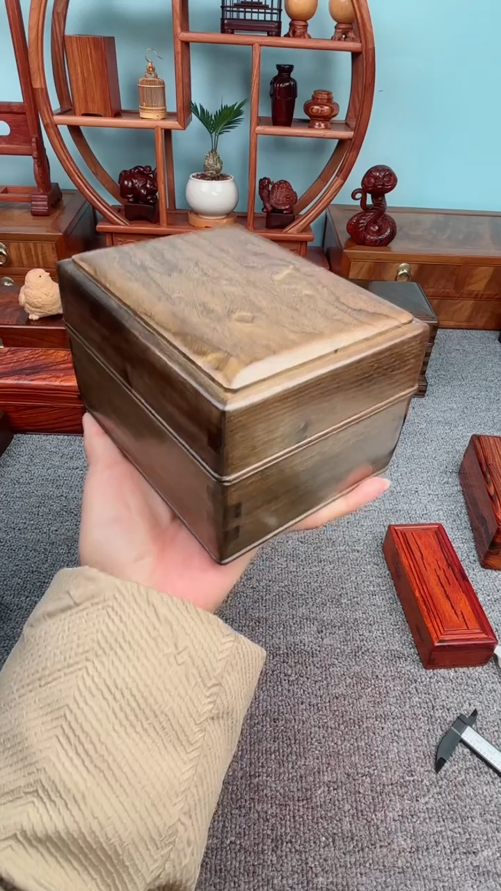 【闪购商品】老板娘推荐金丝楠扣盒