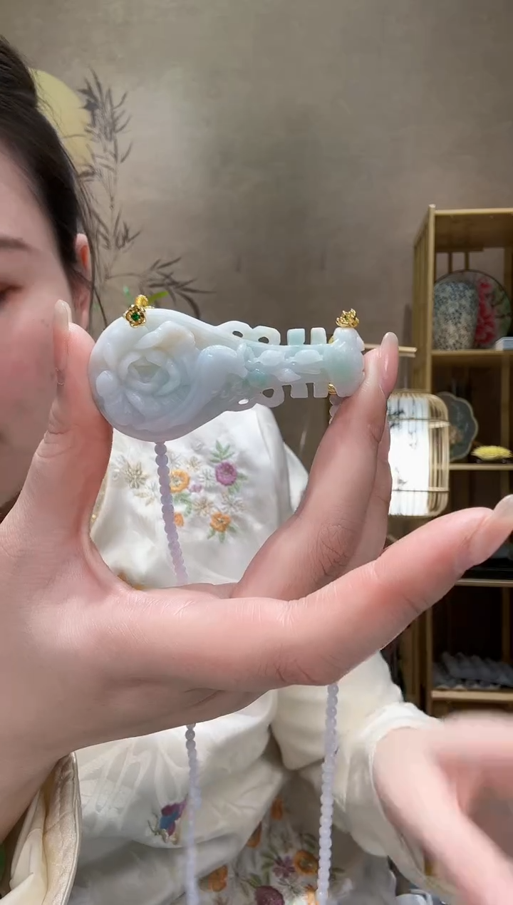【闪购商品】翡翠颈饰未镶嵌吊坠