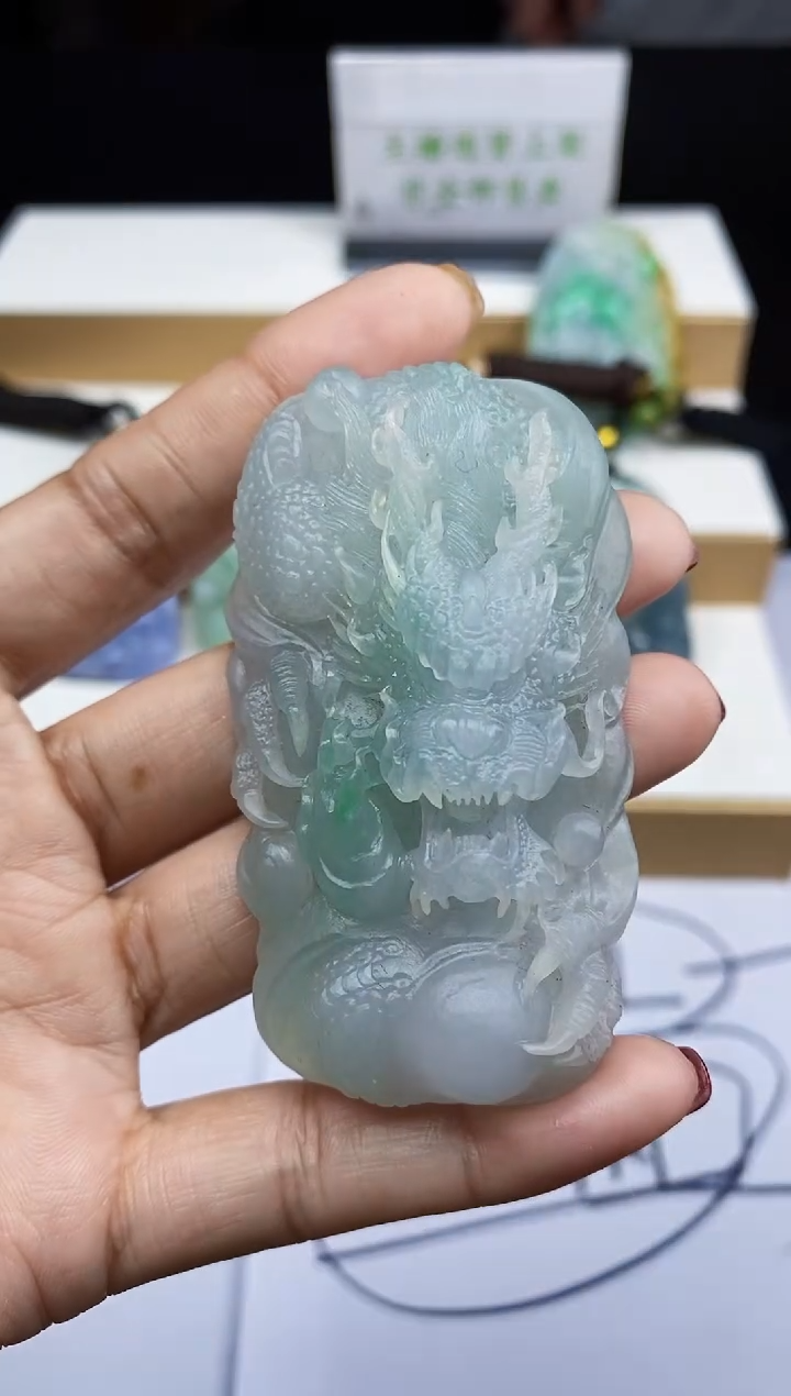 【闪购商品】翡翠颈饰未镶嵌翡翠A货