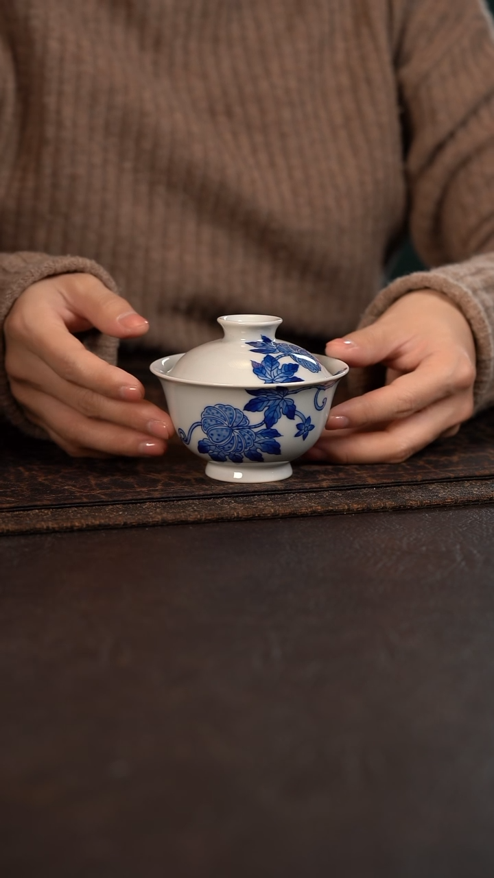 【闪购商品】杯HLX陶瓷折枝南瓜盖碗 随机