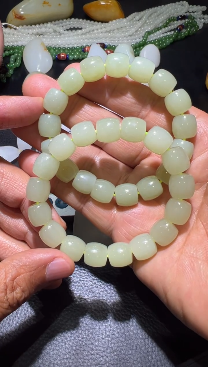 未镶嵌手链和田玉新疆和田玉 多样性发一