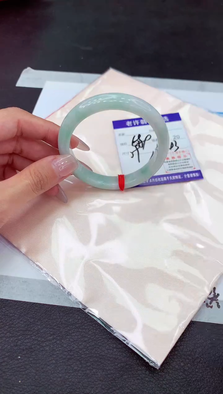 【闪购商品】翡翠手镯未镶嵌111111111111
