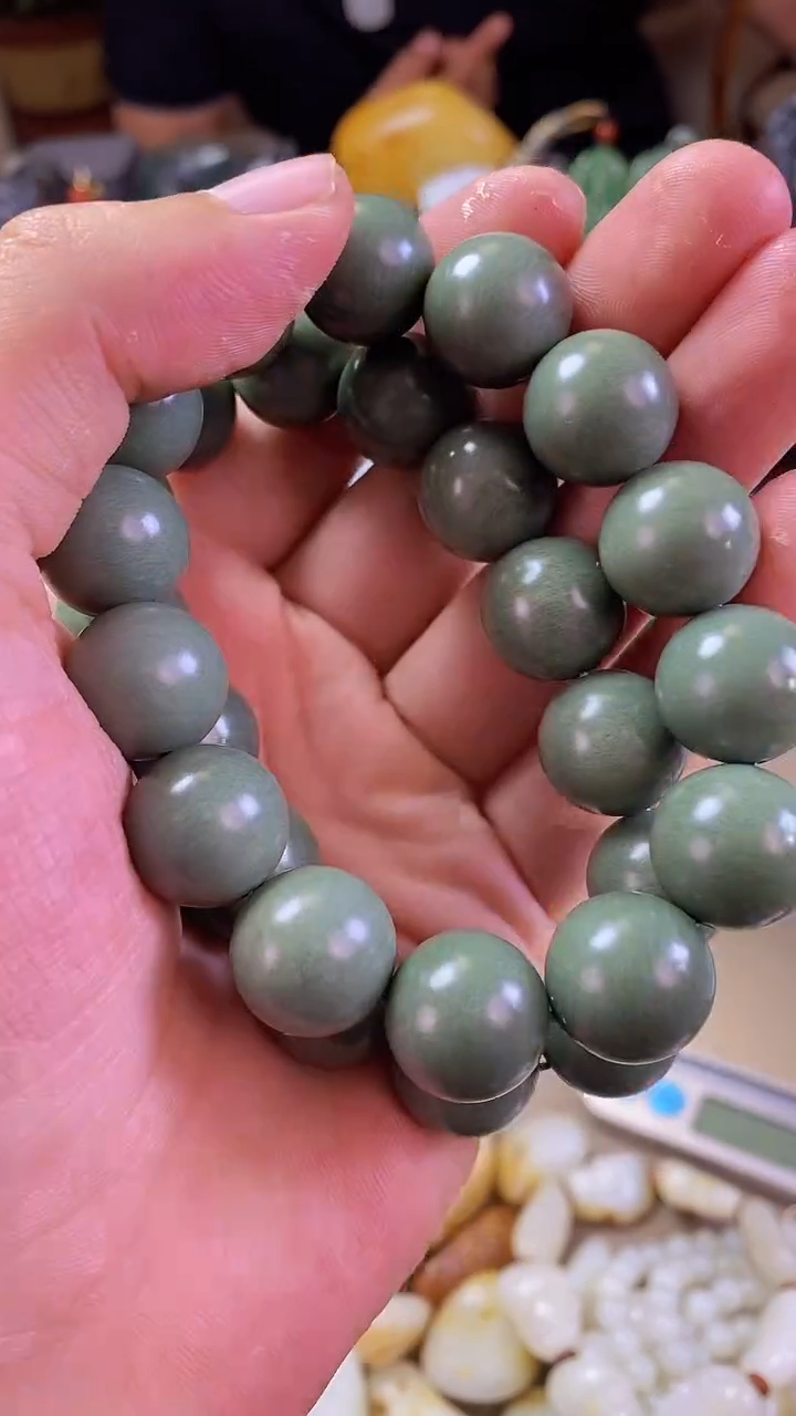 和田玉未镶嵌挂件多样性发一件