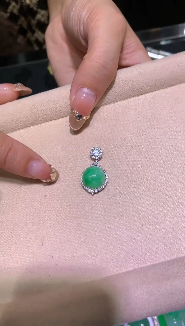 【闪购商品】翡翠吊坠(不含链)银S925镶嵌蛋面