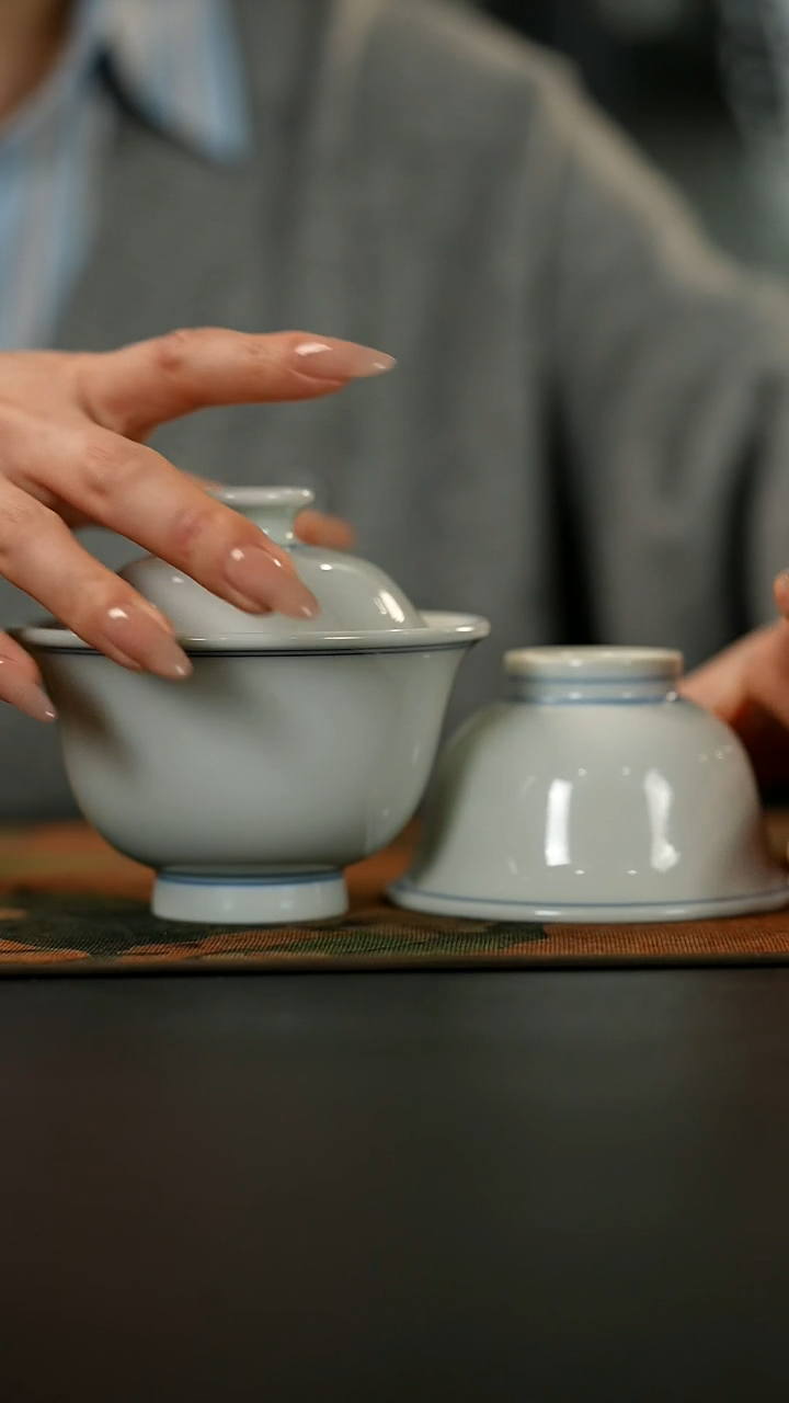 【闪购商品】瓷片              涂杏花