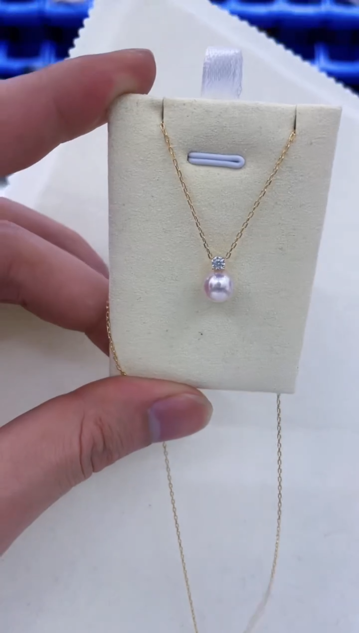 吊坠(赠链)18K金镶嵌海水珍珠  