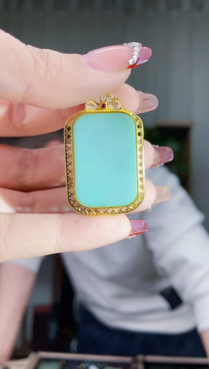 【闪购商品】和田玉挂件未镶嵌拍一发一，多样性发货