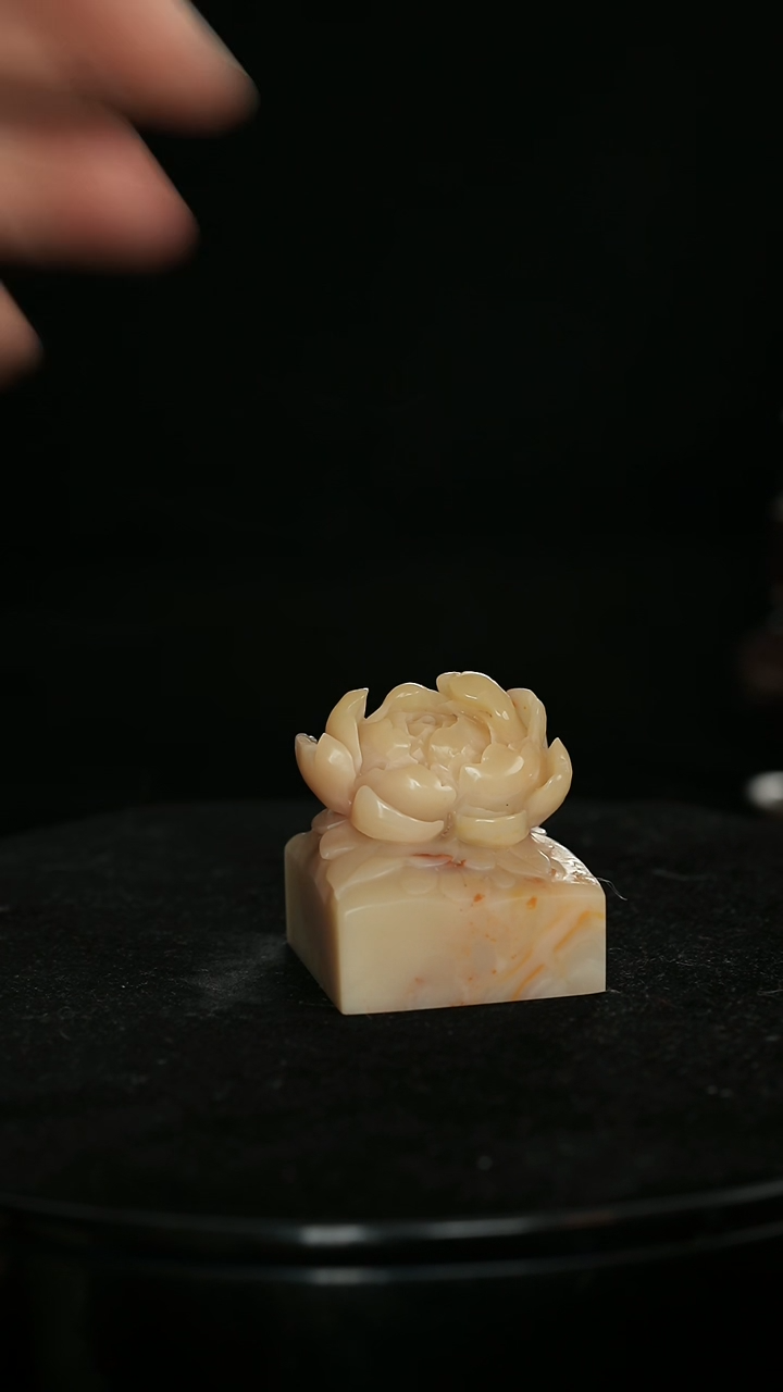 【闪购商品】寿山石花开富贵牡丹雕