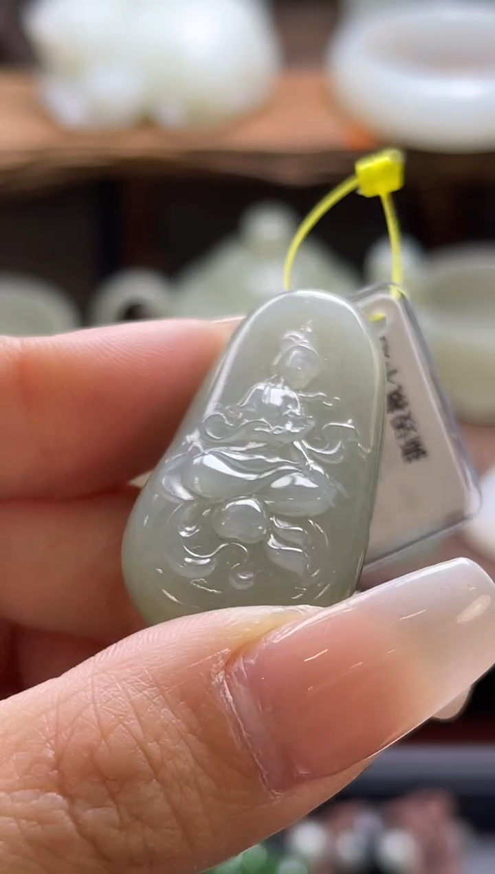 【闪购商品】和田玉吊坠未镶嵌且末青白观音随形9007467