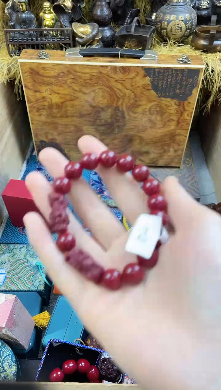 未镶嵌颈饰琥珀大梦高端精品链接