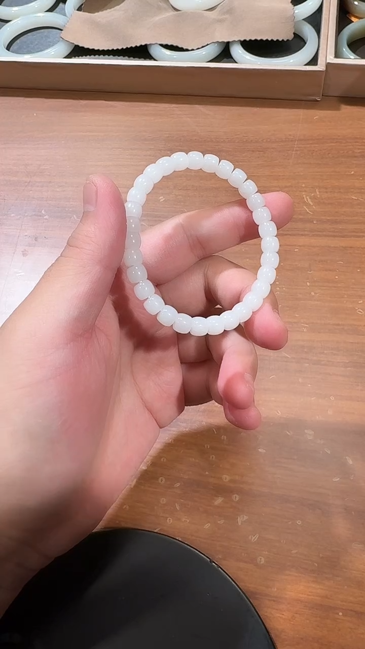 【闪购商品】和田玉手串未镶嵌0949  极限弧手串