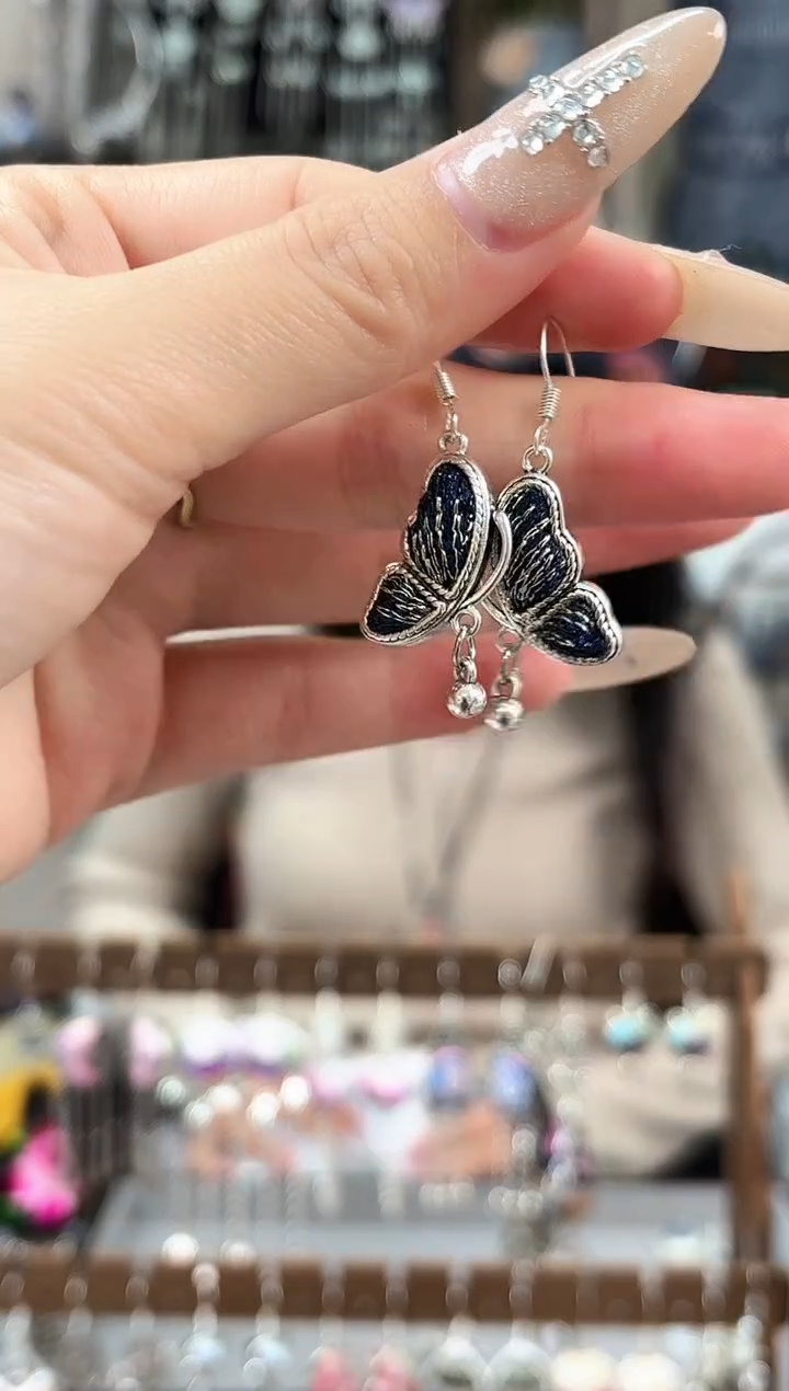 织绣民族风非遗老绣饰品510