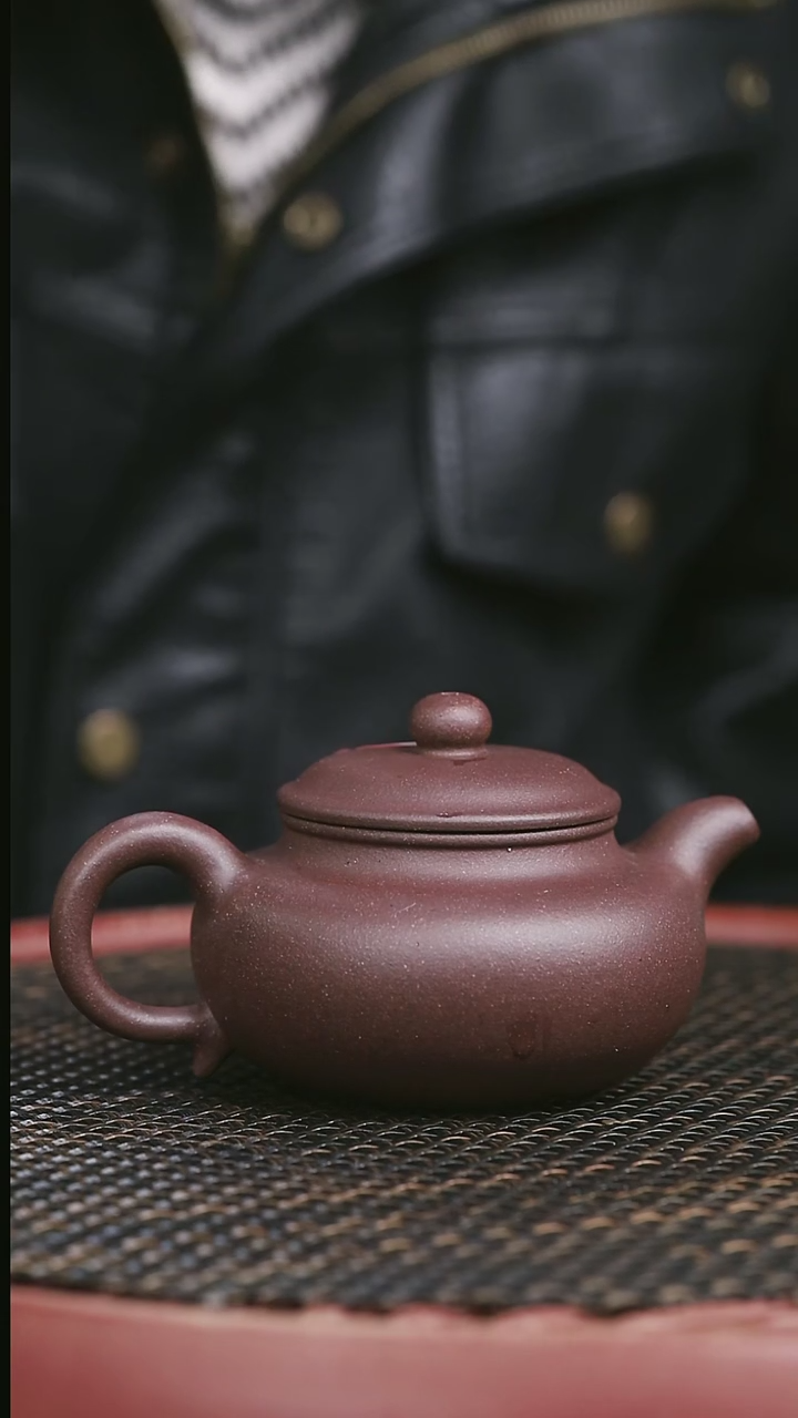 【闪购商品】紫砂高砂老紫泥17号仿古200CC微微暇