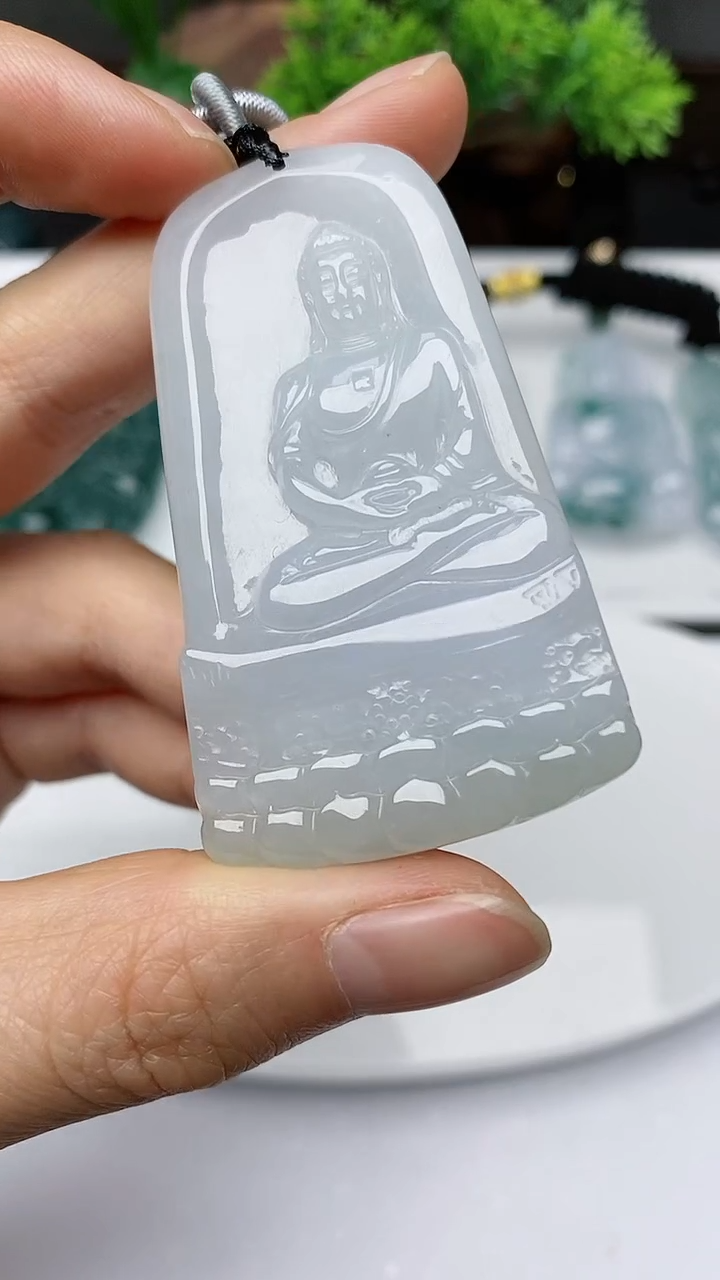 【闪购商品】翡翠颈饰未镶嵌