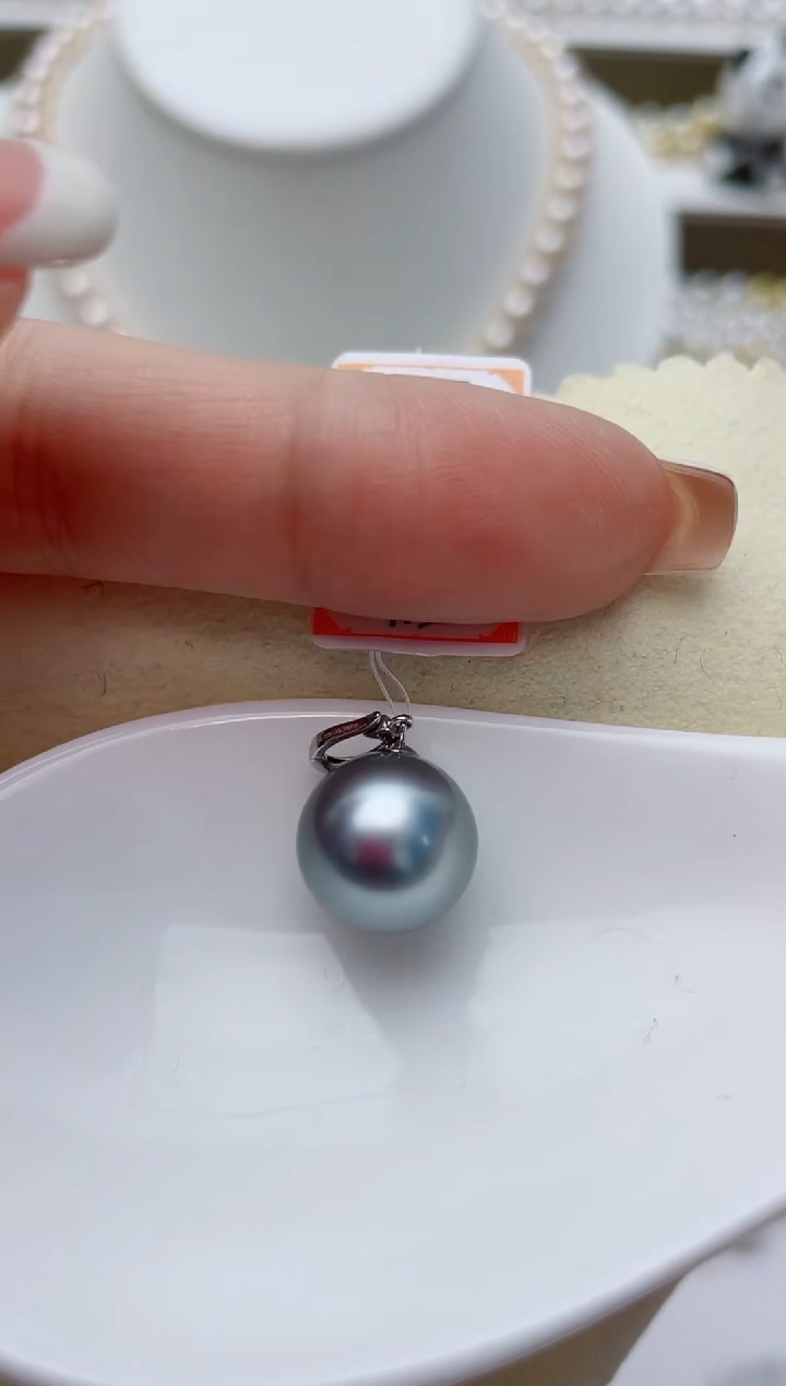 【闪购商品】海水珍珠颈饰18K金镶嵌W109