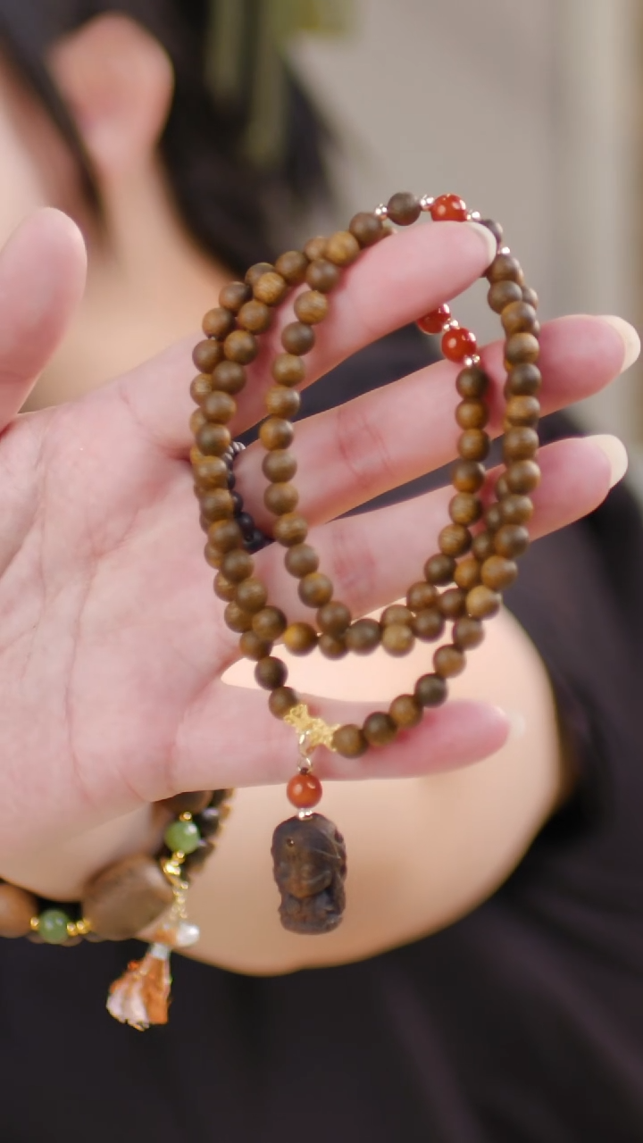 (三圈黄奇楠0.6项链+扎基）