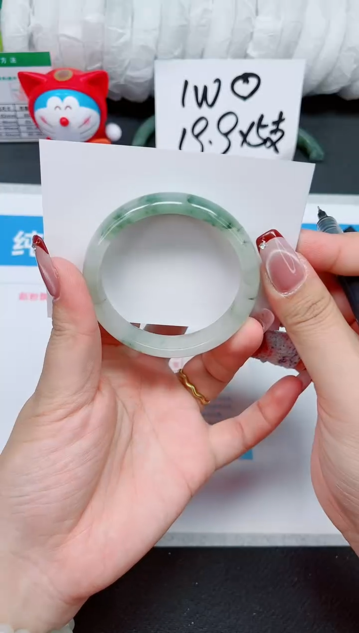 【闪购商品】石英质玉手镯未镶嵌109