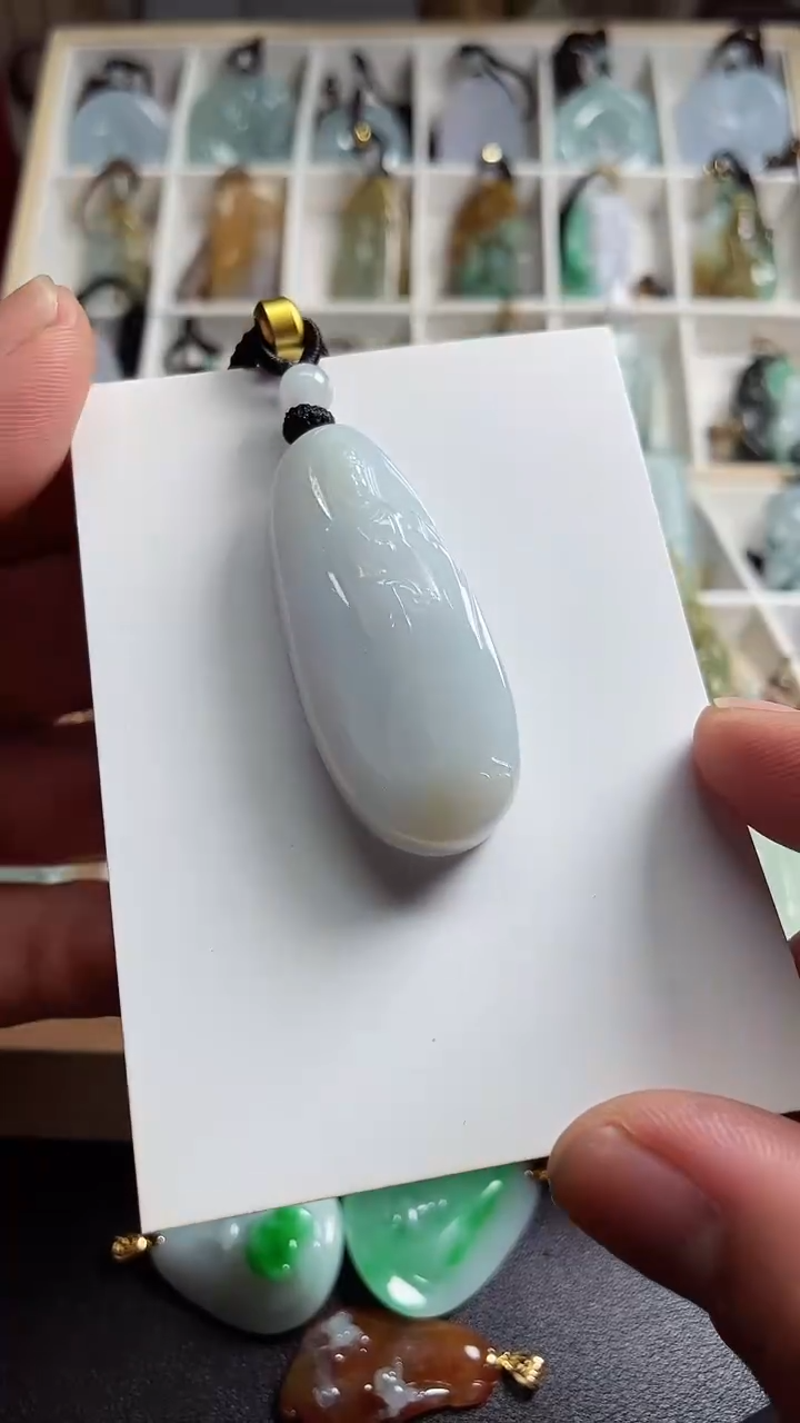 【闪购商品】翡翠颈饰未镶嵌123131561465